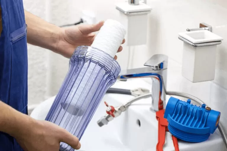 Comment entretenir les filtres à eau ?
