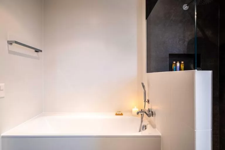 Comment peindre (ou repeindre) sa salle de bain ?