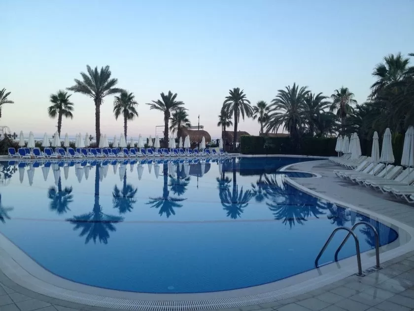 Piscine eau claire, pas trouble